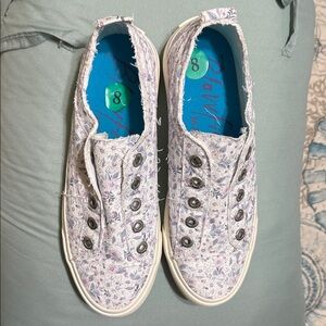 Blowfish Women's Floral Sneakers - White and Purple